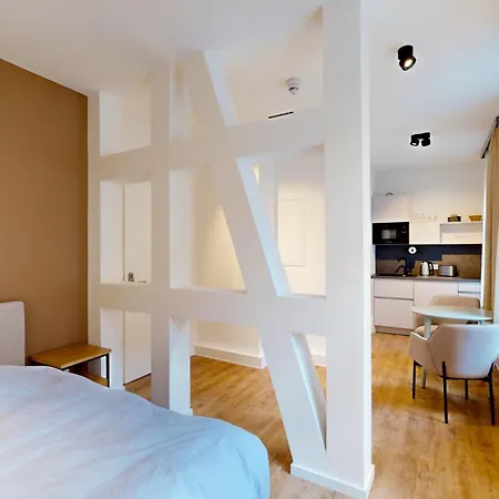 Apartment 01 No 8a Boardinghouse